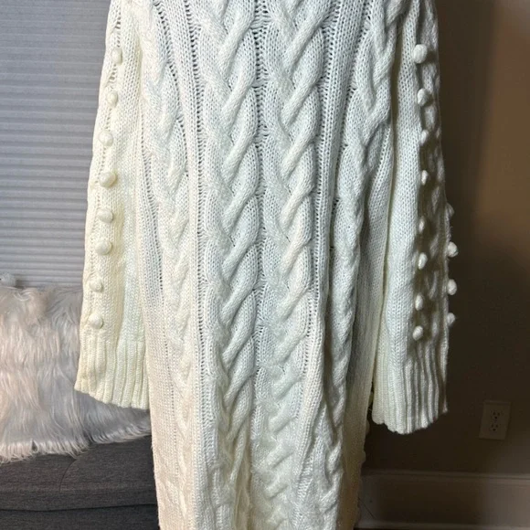 FARM Rio Cream Cable Knit Cowl Sweater - Picture 4 of 5